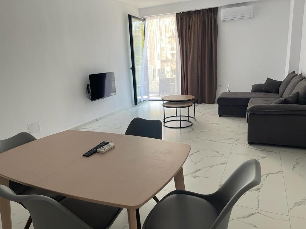 Sunrose Residences Sarandë Exteriér fotografie